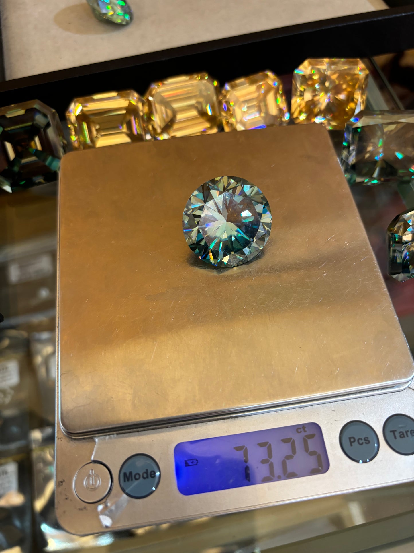 Moissanite big size blue moissanite yellow moissanite diamond selector pass diamond lab