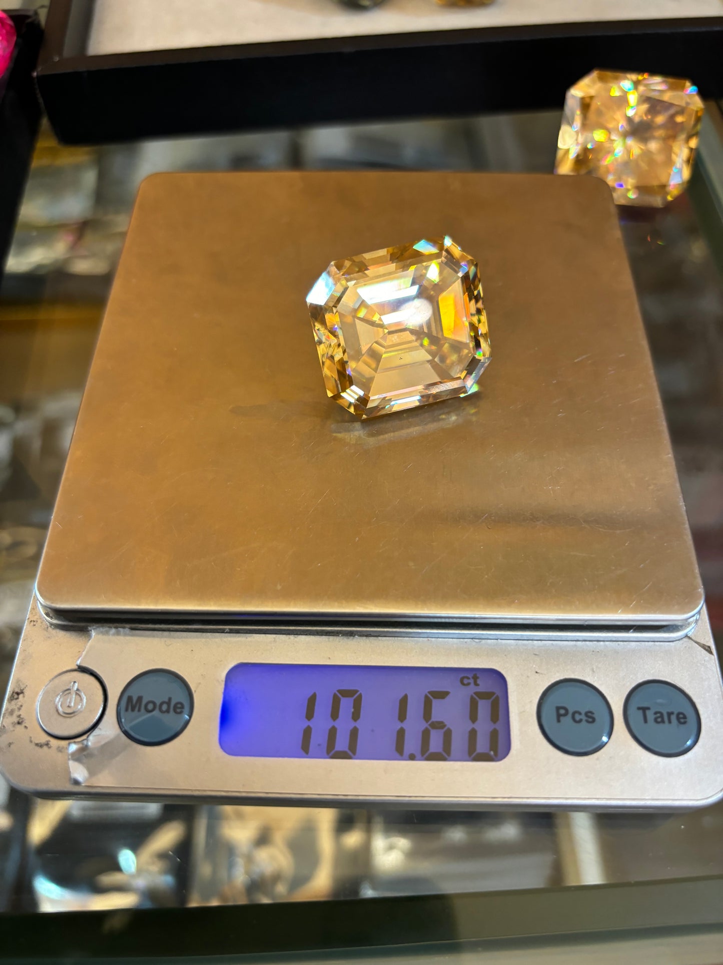 Moissanite big size blue moissanite yellow moissanite diamond selector pass diamond lab