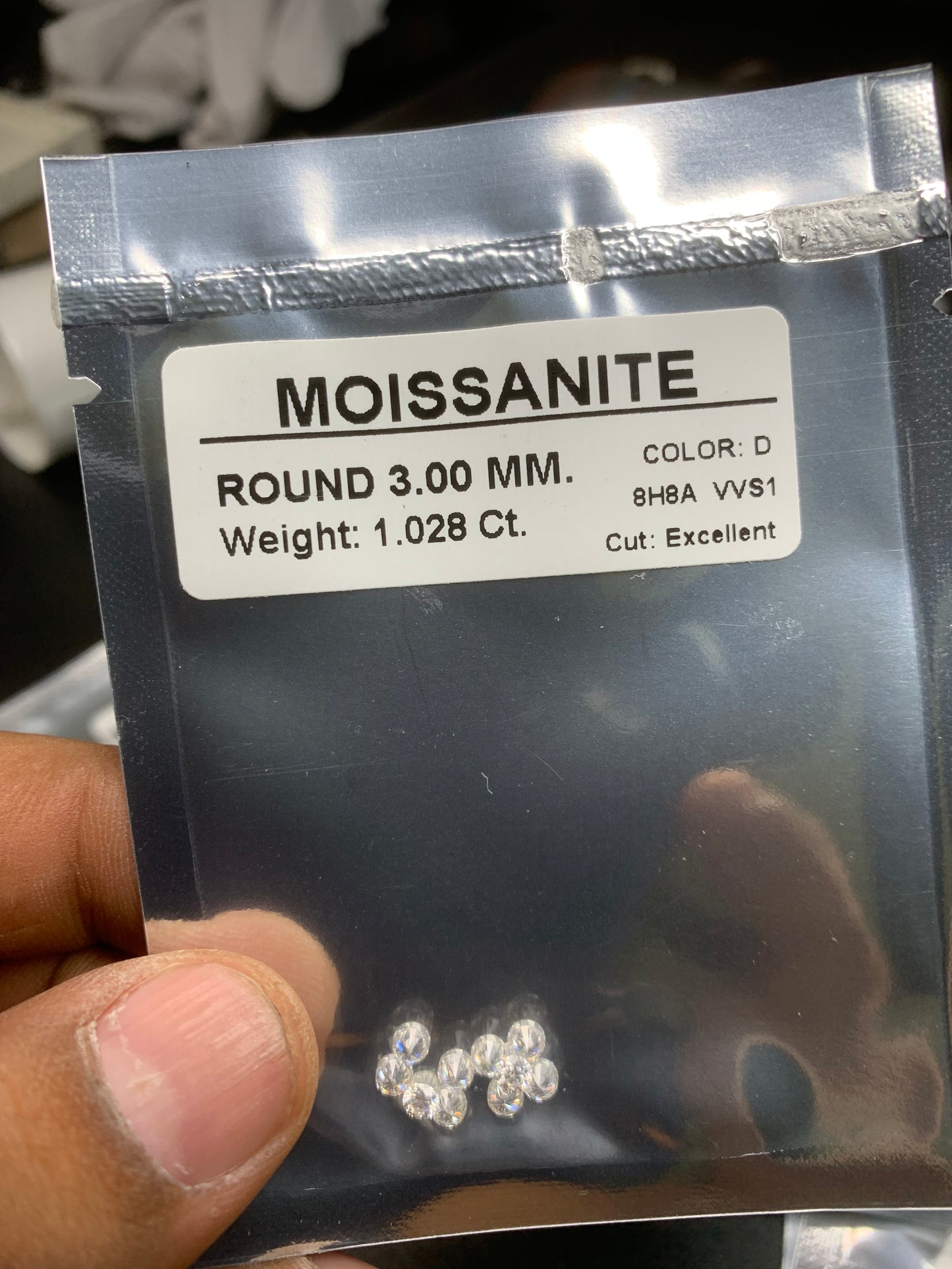 Moissanite star mele lab diamond per pack
