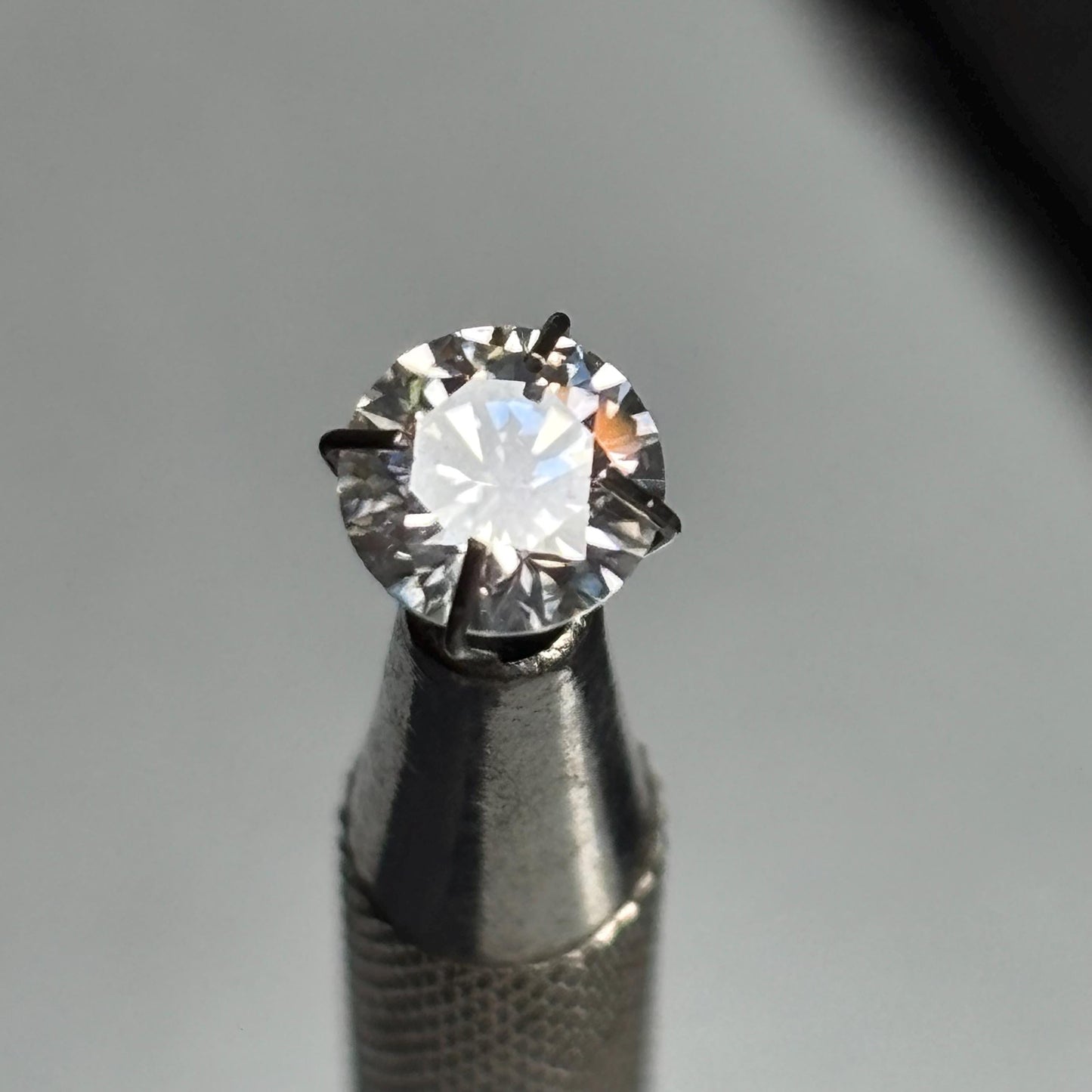 GRA Certified White Moissanite D VVS1: Loose Gemstone 1-30 Carat